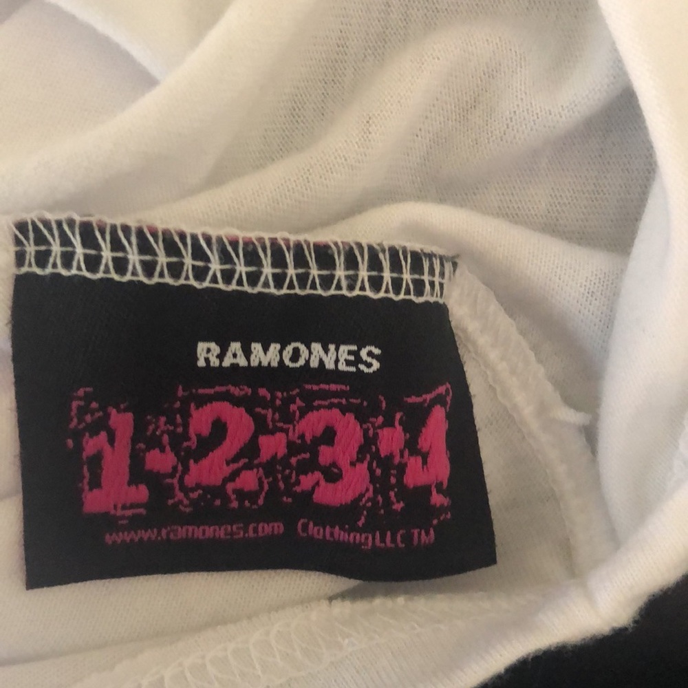 Ramone’s tee shirt - Picture 5 of 6